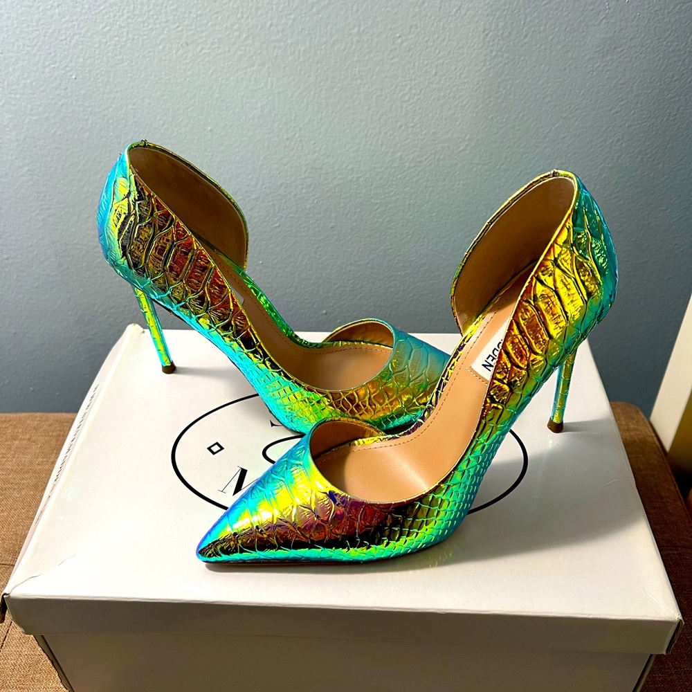 Steve Madden Vendetta Iridescent shoes